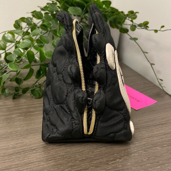 NWT Betsy Johnson Hedgehog 🦔 Cosmetic Bag - Picture 12 of 14